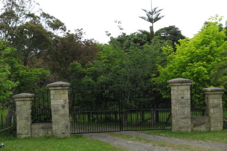 Photo of property in 78 Kauri Crescent, Waimauku, Kumeu, 0891