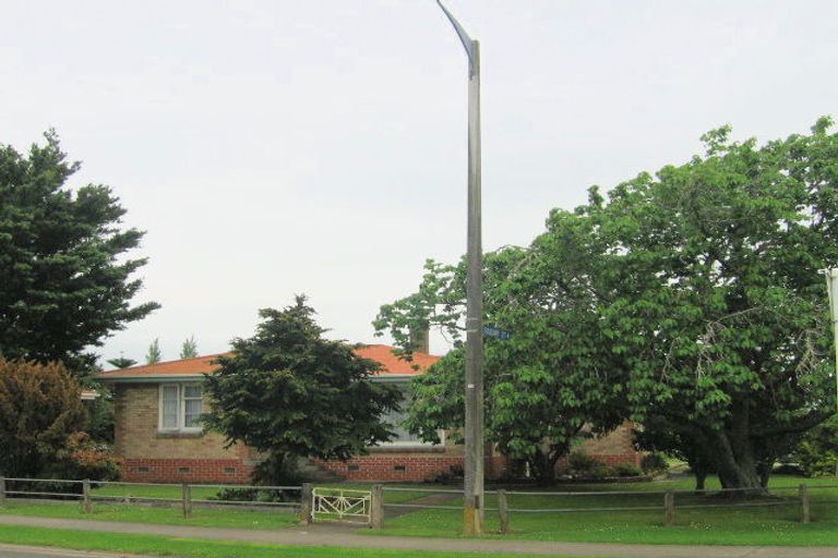 Photo of property in 1 Lee Avenue, Paeroa, 3600