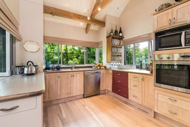 Photo of property in 6 Mahuta Road, Waitahanui, Taupo, 3378