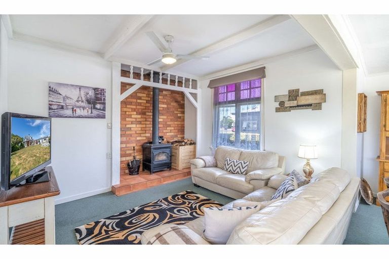 Photo of property in 127 Princes Street, Strathern, Invercargill, 9812