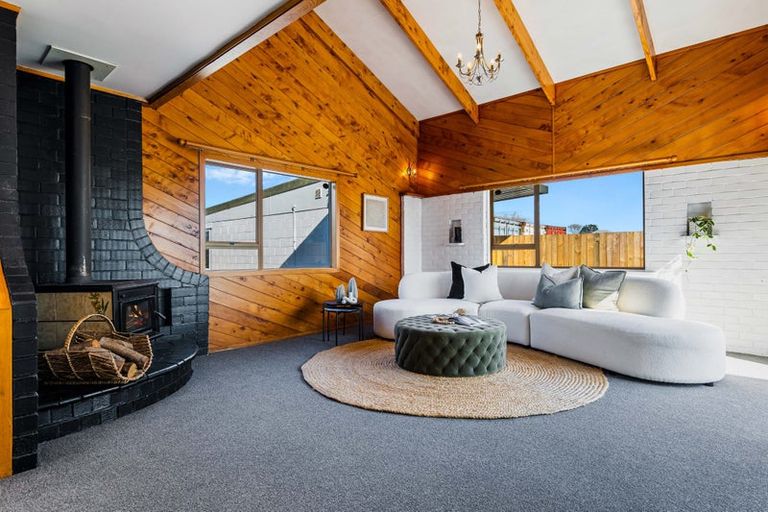 Photo of property in 22 Weza Lane, Kumeu, 0810