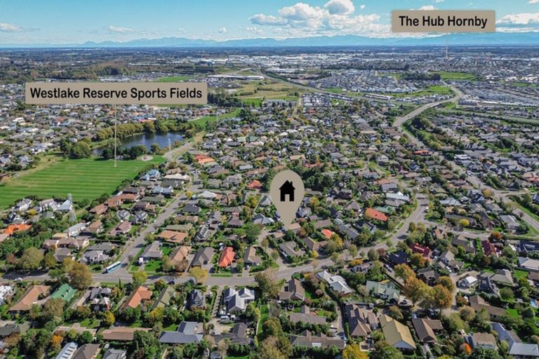 Photo of property in 4 Rowanwood Close, Halswell, Christchurch, 8025