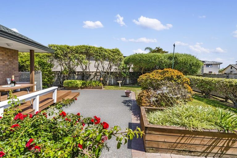 Photo of property in 31 Gilberd Place, Torbay, Auckland, 0630