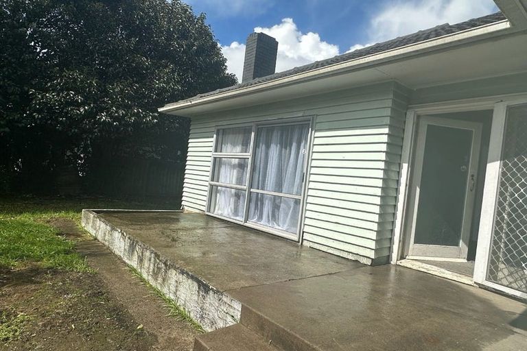 Photo of property in 1/49 Clevedon Road, Papakura, 2110