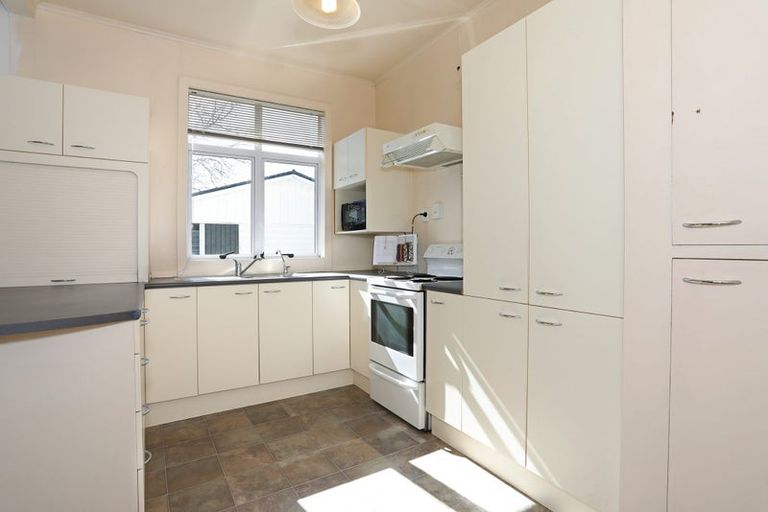 Photo of property in 46 Bridge Street, Bulls, 4818