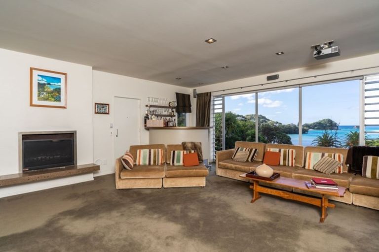 Photo of property in 18 Wintle Street, Mangawhai Heads, Mangawhai, 0505