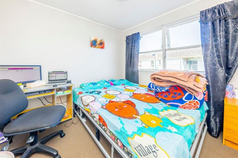 Photo of property in 3 Aarts Avenue, Manurewa, Auckland, 2102