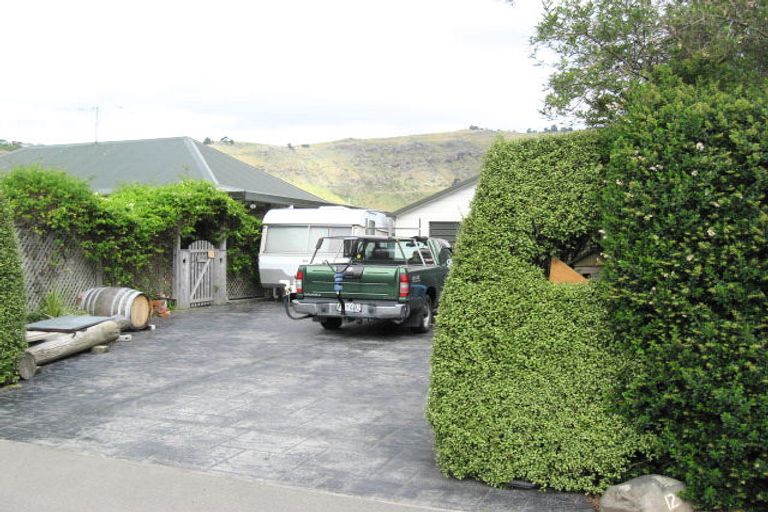 Photo of property in 12 Ardtrea Lane, Heathcote Valley, Christchurch, 8022