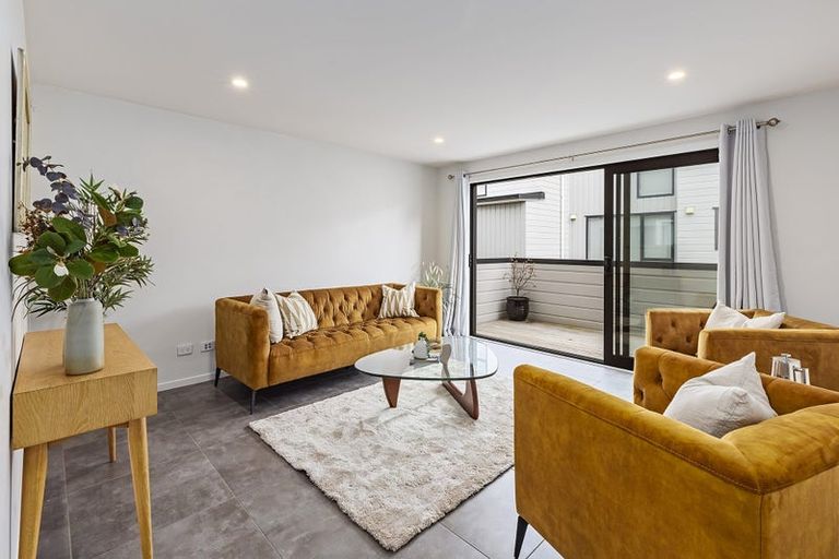 Photo of property in 77b Herald Street, Berhampore, Wellington, 6023