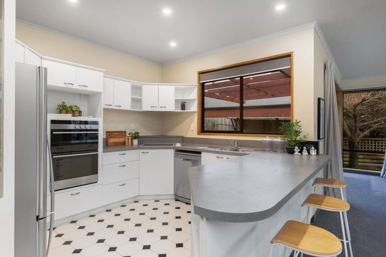 Photo of property in 8 Remarkables Crescent, Frankton, Queenstown, 9300