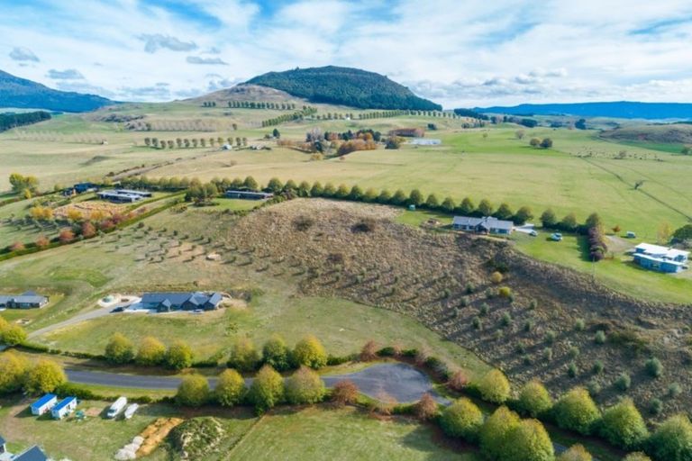 Photo of property in 19 Rangitukua Drive, Kuratau, Turangi, 3381