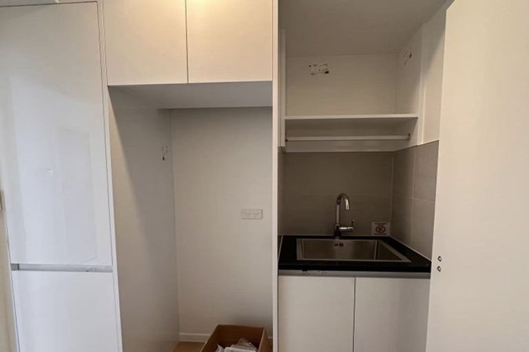 Photo of property in 20d Edwards Avenue, Henderson, Auckland, 0610