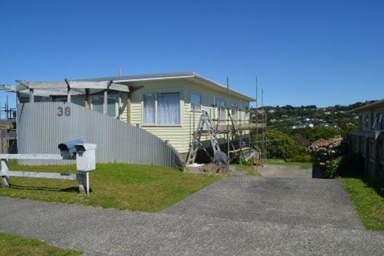 Photo of property in 36 Cypress Drive, Maungaraki, Lower Hutt, 5010