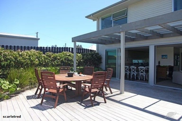 Photo of property in 242 Papamoa Beach Road, Papamoa Beach, Papamoa, 3118