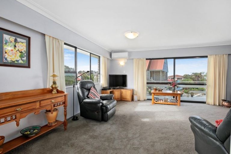 Photo of property in 4 Giles Way, Tanners Point, Katikati, 3177