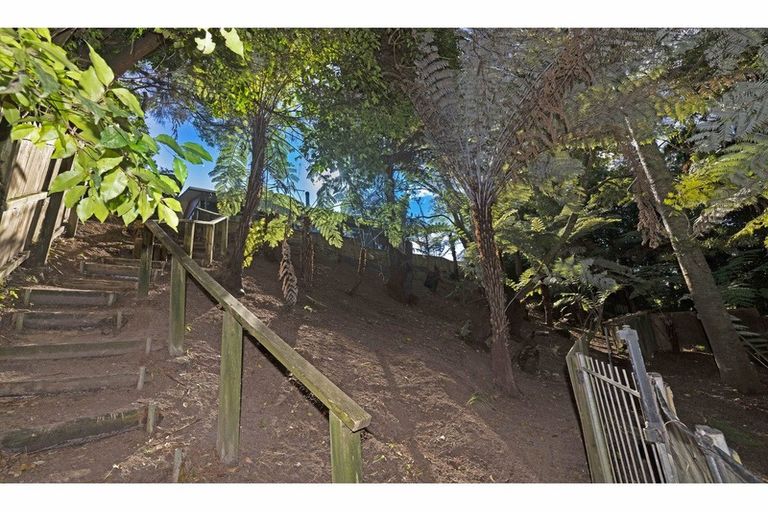 Photo of property in 31 Hartley Terrace, Massey, Auckland, 0614