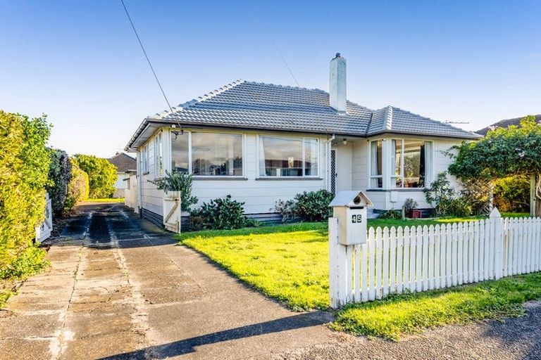 Photo of property in 45 Reid Avenue, Hawera, 4610