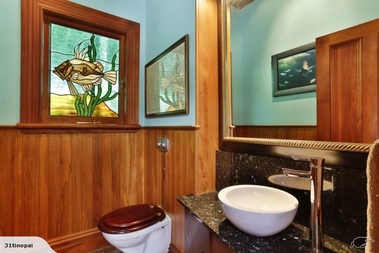 Photo of property in 31 Tinopai Road, Titirangi, Auckland, 0604