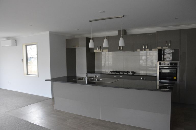 Photo of property in 1 Totarahoe Lane, Whalers Gate, New Plymouth, 4310