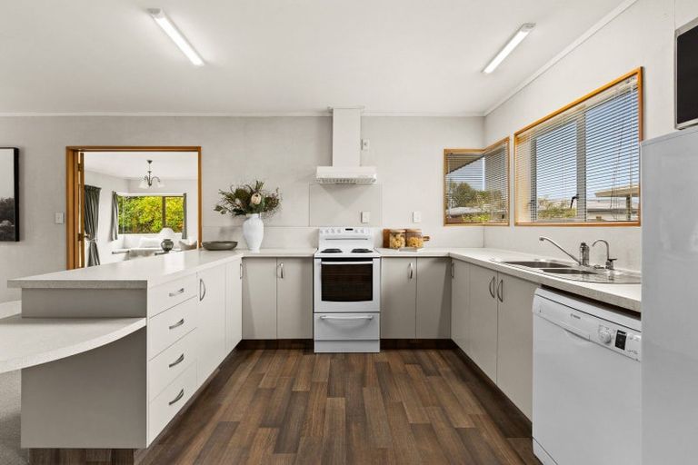 Photo of property in 20 Hetley Crescent, Taradale, Napier, 4112