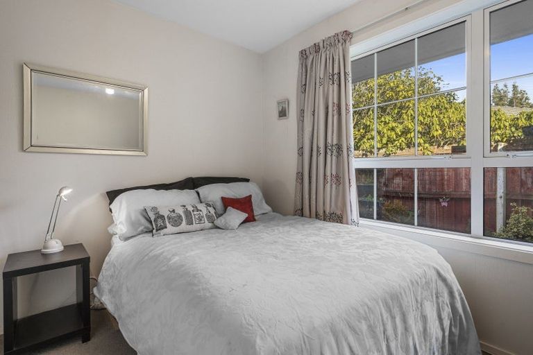 Photo of property in 1/15 Tudor Avenue, Ilam, Christchurch, 8041