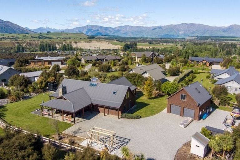 Photo of property in 902 Aubrey Road, Albert Town, Wanaka, 9305