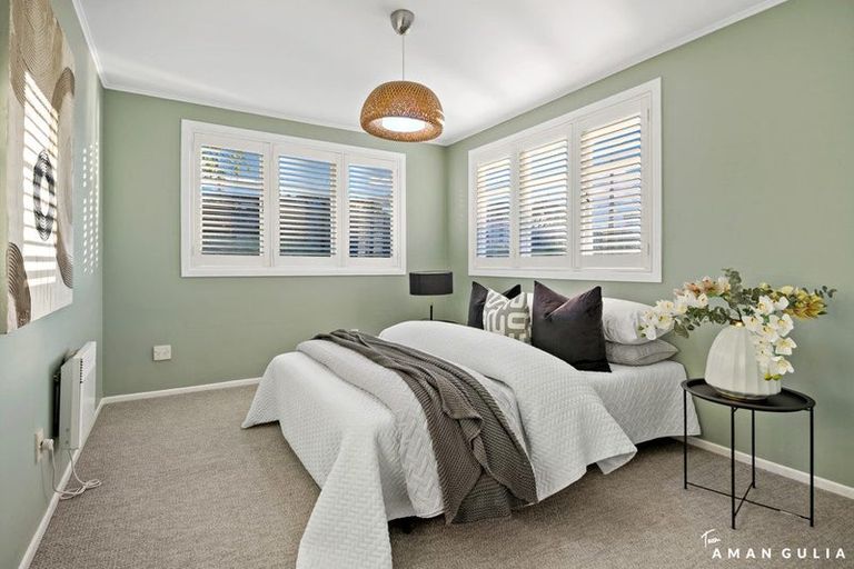 Photo of property in 29 Amberley Avenue, Te Atatu South, Auckland, 0610