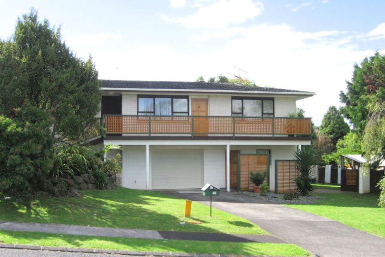 Photo of property in 2/1a Jane Gifford Place, Half Moon Bay, Auckland, 2012