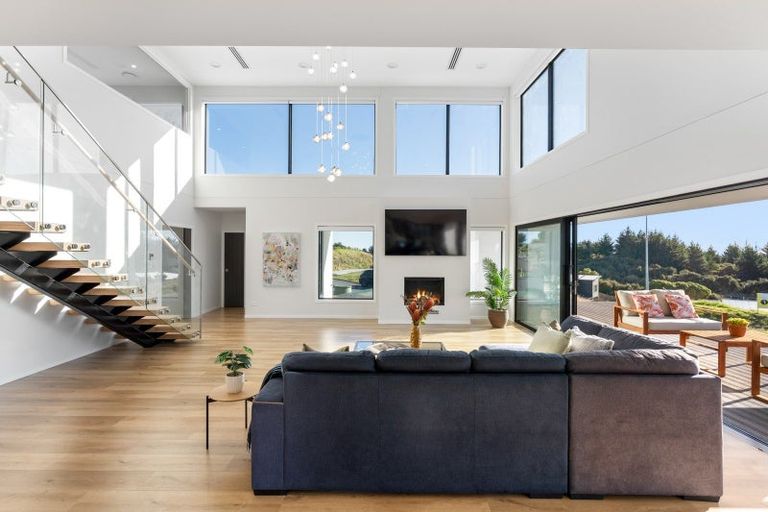 Photo of property in 1 Stetson Rise, Waikanae, 5391