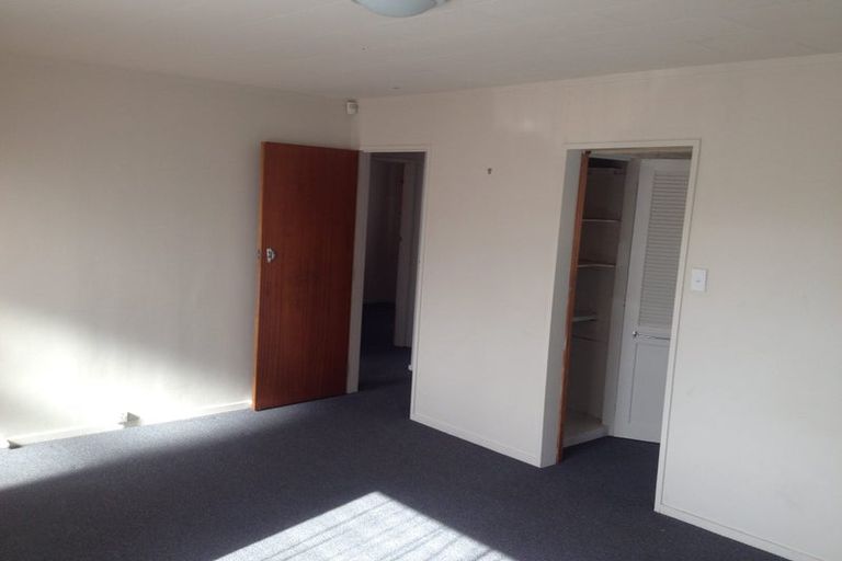 Photo of property in 1/51 Hartford Crescent, Totara Park, Upper Hutt, 5018