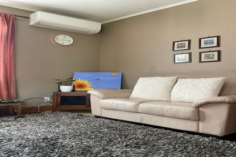 Photo of property in 74 Cambridge Terrace, Waterloo, Lower Hutt, 5011