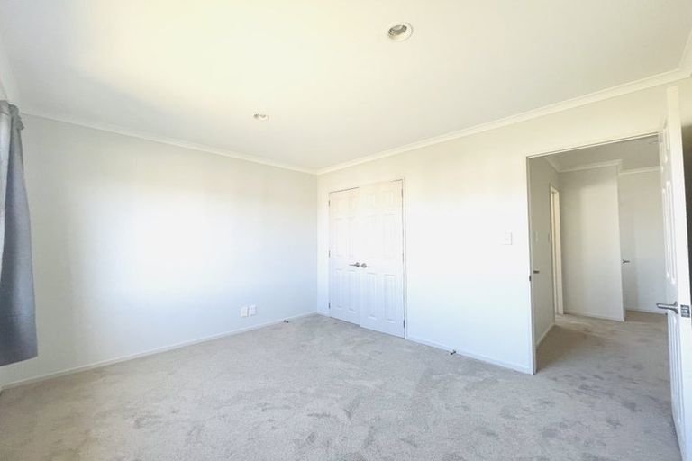 Photo of property in 3 Dione Place, Flat Bush, Auckland, 2016