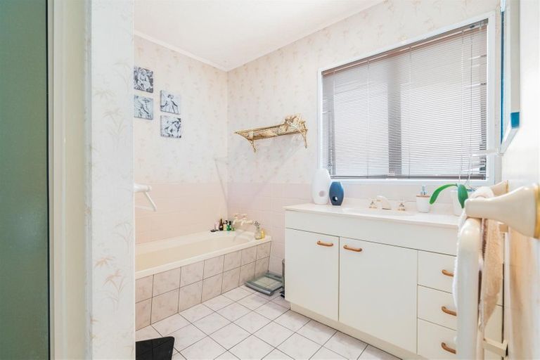 Photo of property in 13 Merino Avenue, Somerville, Auckland, 2014