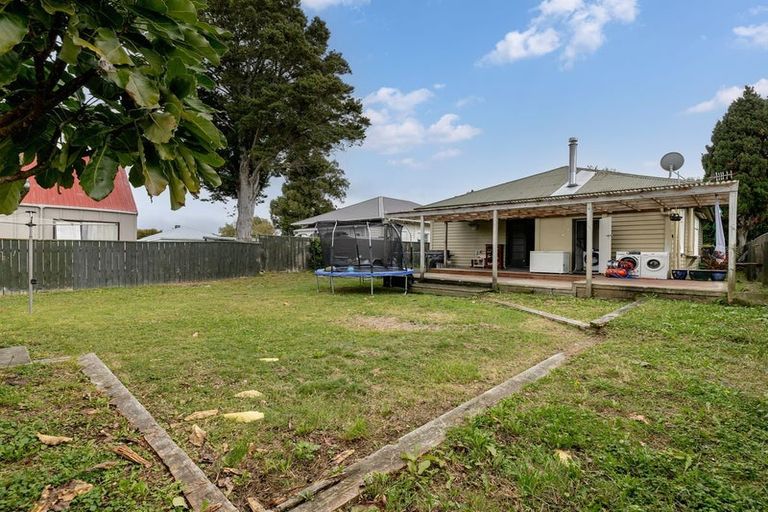 Photo of property in 6 Napier Road, Terrace End, Palmerston North, 4410