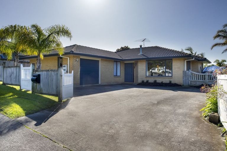 Photo of property in 6 Amberly Rise, Helensville, 0800