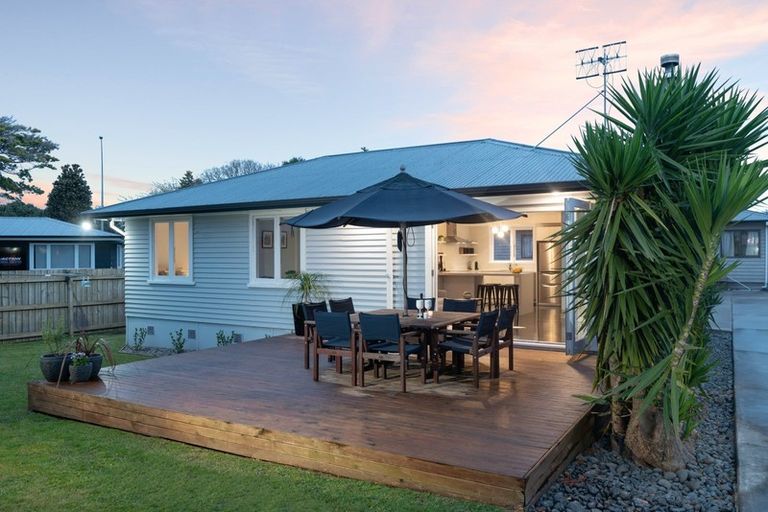 Photo of property in 86 Bellevue Road, Brookfield, Tauranga, 3110