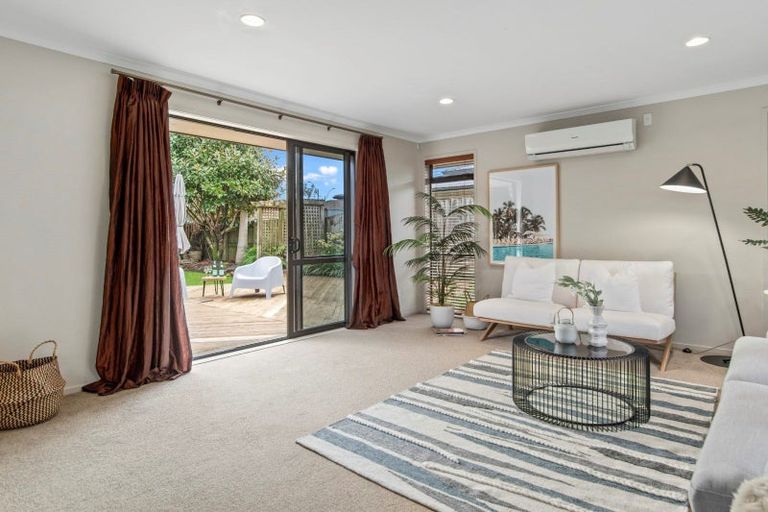 Photo of property in 8 Highlander Place, Welcome Bay, Tauranga, 3112