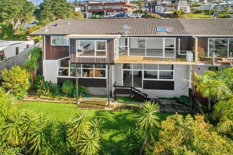 Photo of property in 1/25 Oban Road, Browns Bay, Auckland, 0630