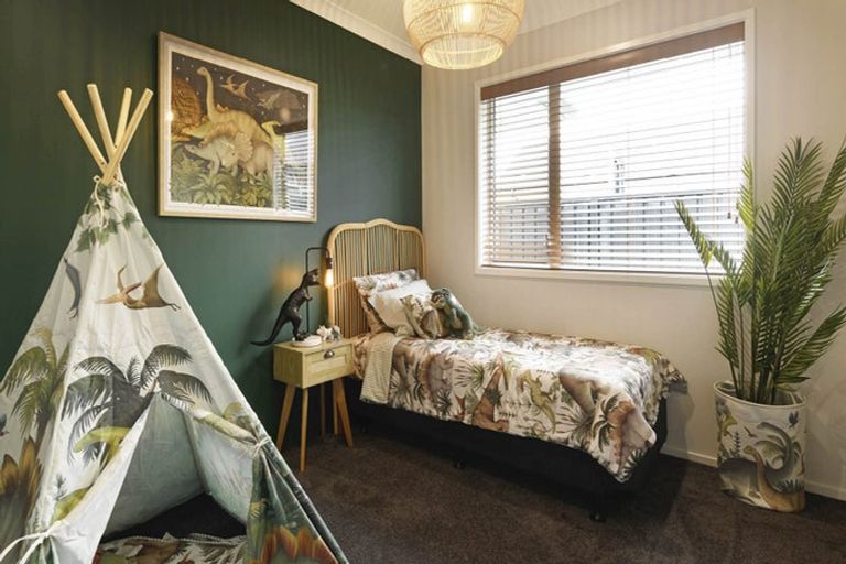 Photo of property in 32 Ridge Drive, Omokoroa, 3114