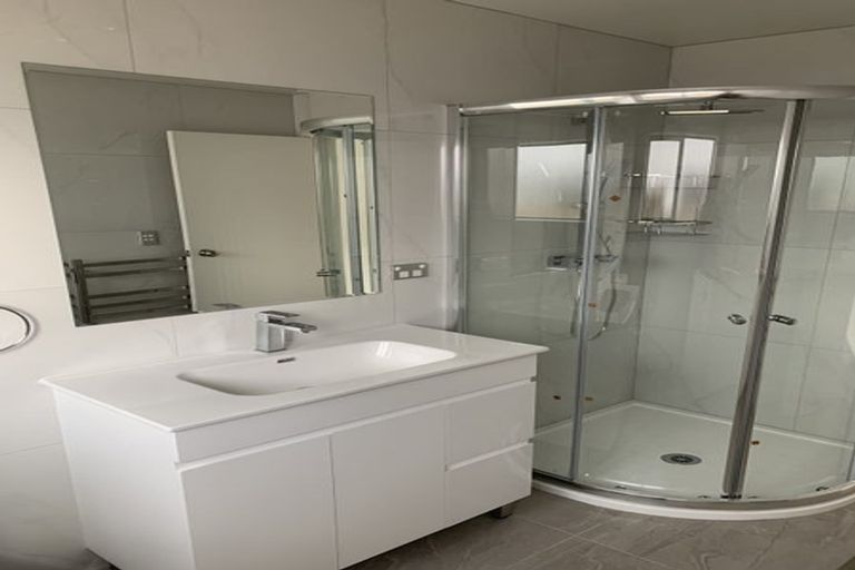 Photo of property in 98 Tir Conaill Avenue, Flat Bush, Auckland, 2019