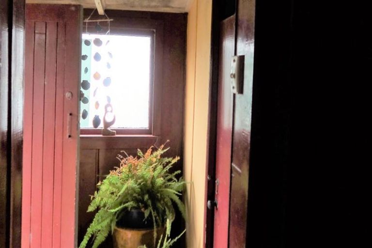 Photo of property in 16 Norton Street, Te Kopuru, 0391