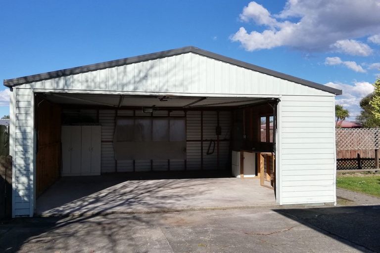 Photo of property in 8 Fenchurch Street, Northcote, Christchurch, 8052