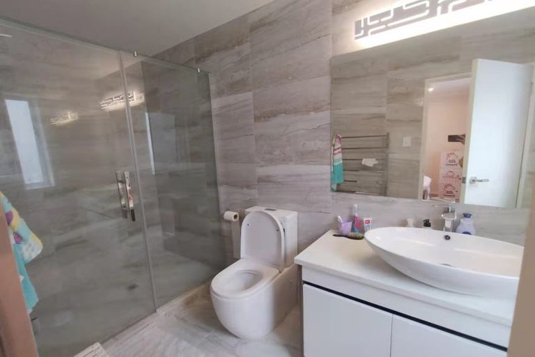 Photo of property in 39 Tinaku Road, Flat Bush, Auckland, 2019