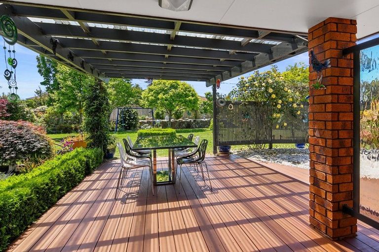 Photo of property in 11 Ardilea Avenue, Stoke, Nelson, 7011