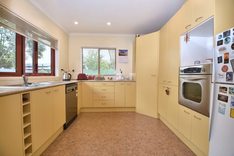 Photo of property in 18a Fisher Place, Carterton, 5713