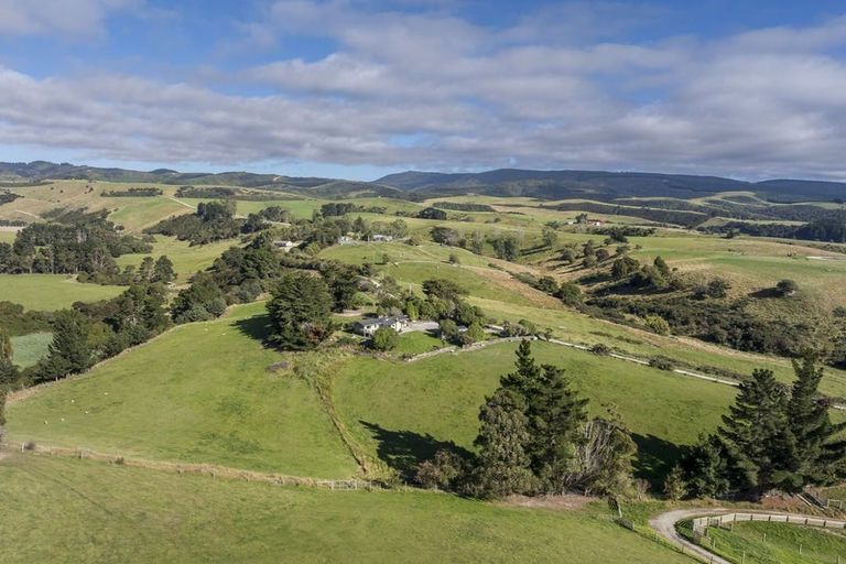 Photo of property in 83 Duncan Road, Hampden, 9410