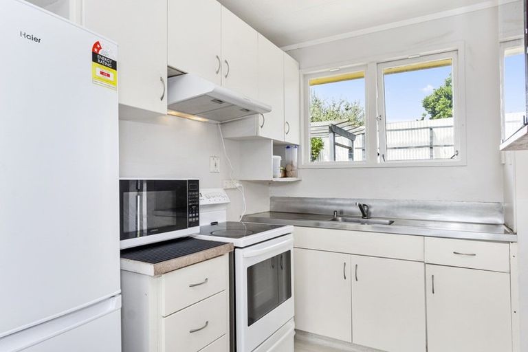 Photo of property in 16 Carlisle Street, Greerton, Tauranga, 3112