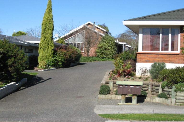 Photo of property in 2/3 Emerald Hill, Havelock North, 4130