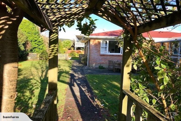 Photo of property in 50 Pagitt Street, Coromandel, 3506