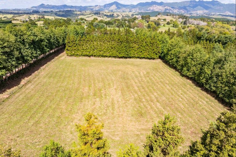 Photo of property in 176 Whatitiri Road, Maungatapere, Whangarei, 0179